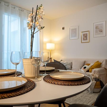 Maison Blanche: Appartamento Elegante Con Parcheggio Privato Мантуя Экстерьер фото